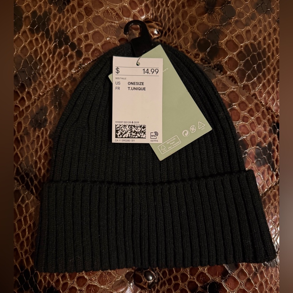H&M Black Rib-Knit Hat